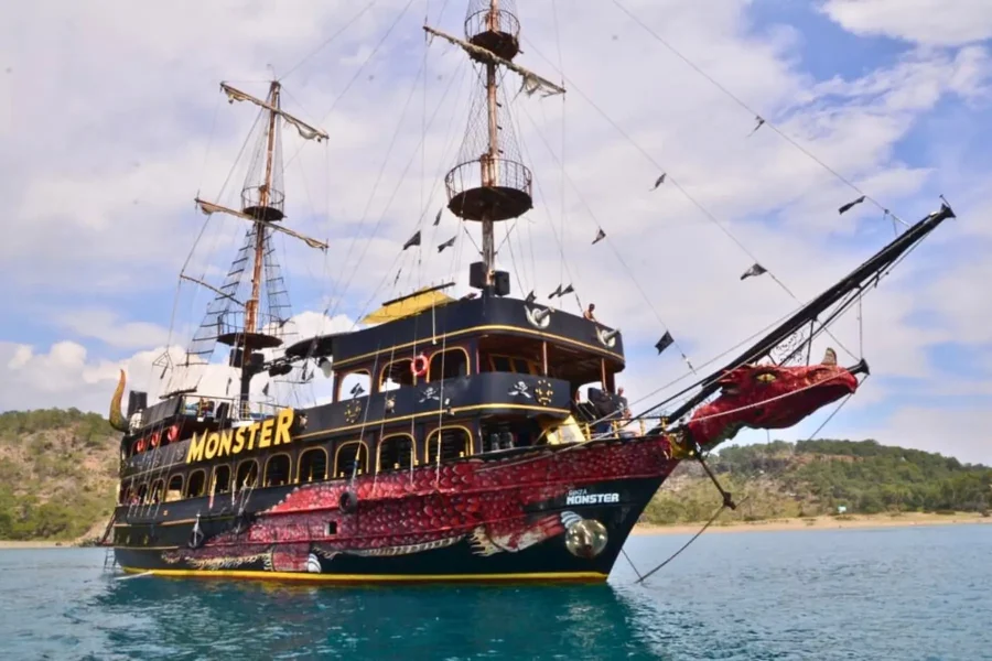 Kemer Pirate Party Boat Tour