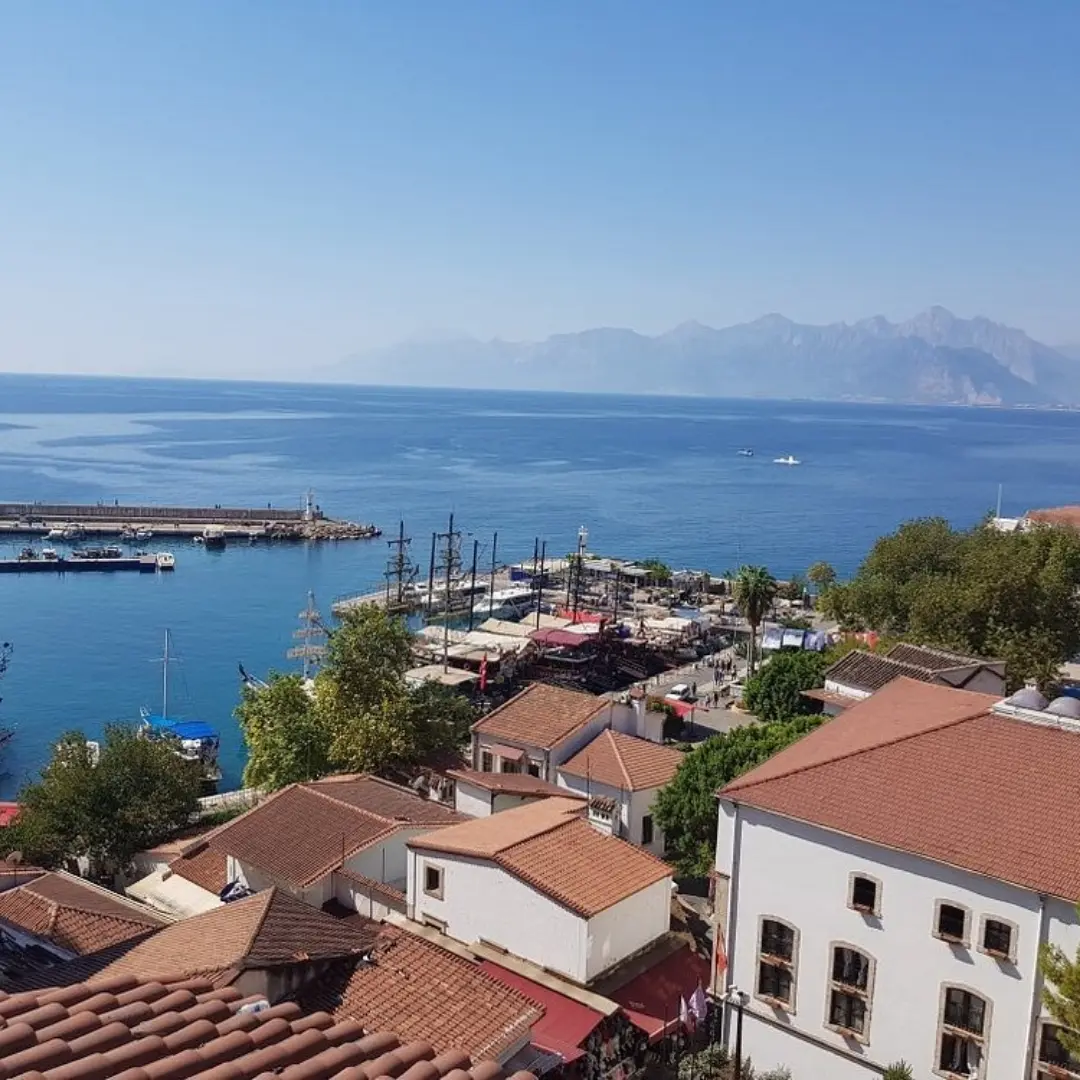 Elegance East Hotel Kare (2)