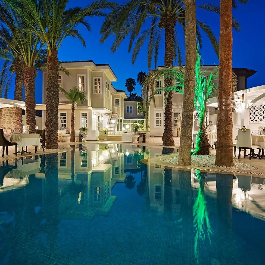 Elegance East Hotel Kare (3)